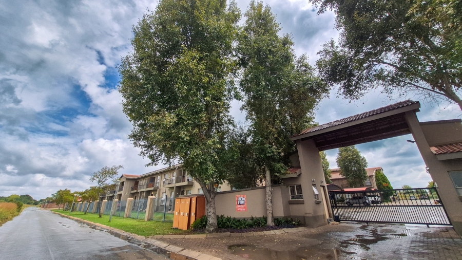 1 Bedroom Property for Sale in Elandsheuwel AH North West